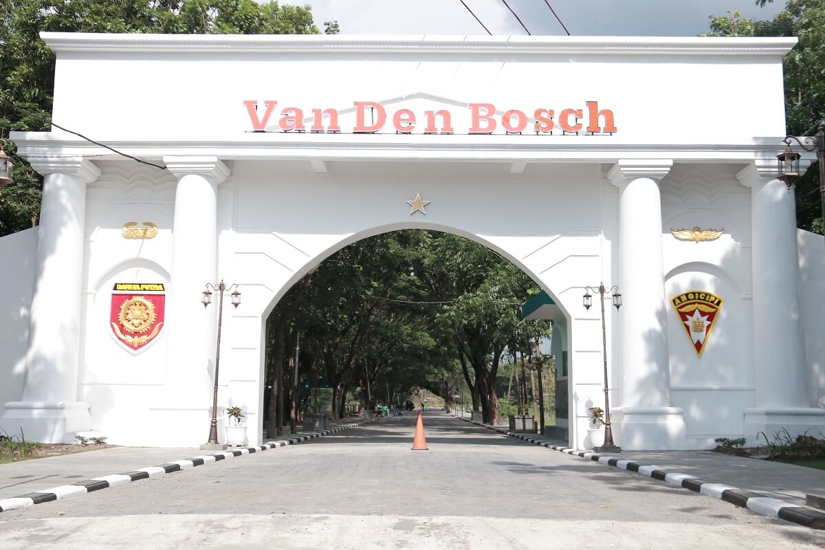 Benteng Van Den Bosch